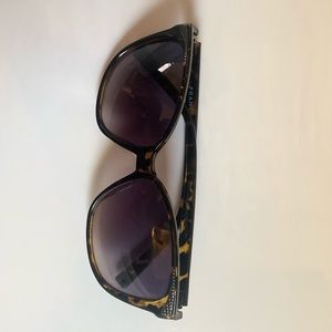 Franco Sarto sunglasses